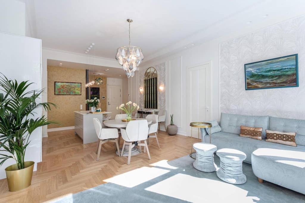 Jogailos Residence Peaceful Old Town Luxury 3 Bdr, 2 Bthr, Free Garage, Top-Speed Wifi Vilnius Luaran gambar