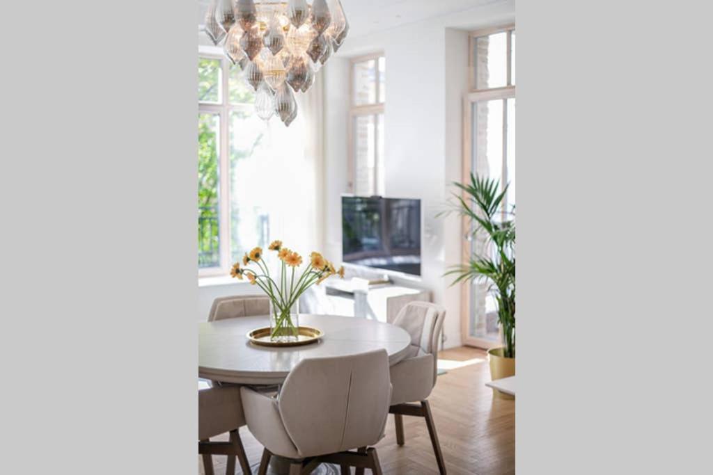 Jogailos Residence Peaceful Old Town Luxury 3 Bdr, 2 Bthr, Free Garage, Top-Speed Wifi Vilnius Luaran gambar