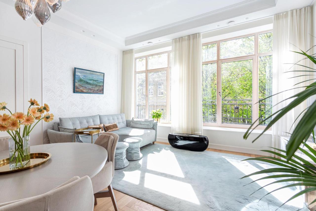 Jogailos Residence Peaceful Old Town Luxury 3 Bdr, 2 Bthr, Free Garage, Top-Speed Wifi Vilnius Luaran gambar