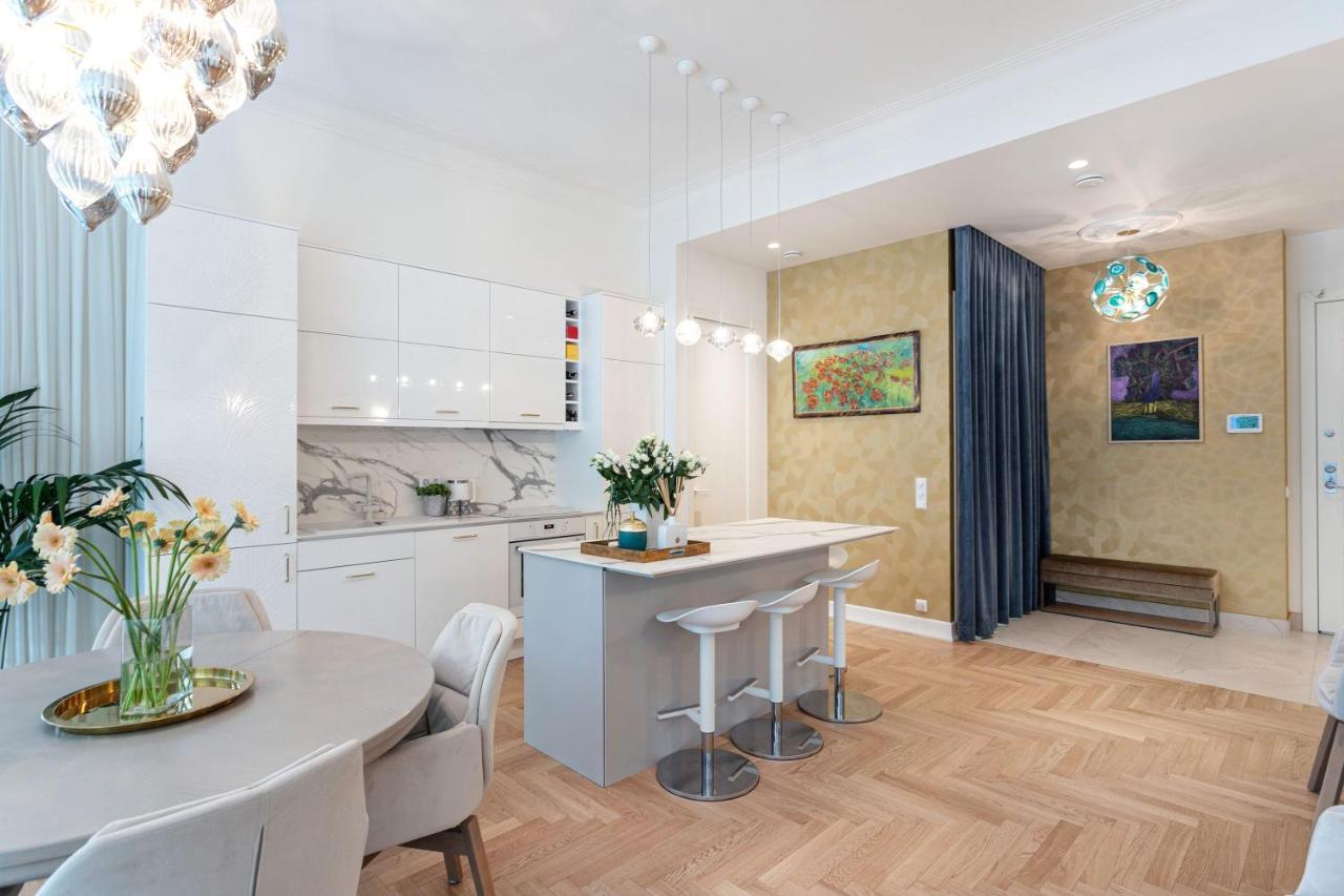 Jogailos Residence Peaceful Old Town Luxury 3 Bdr, 2 Bthr, Free Garage, Top-Speed Wifi Vilnius Luaran gambar