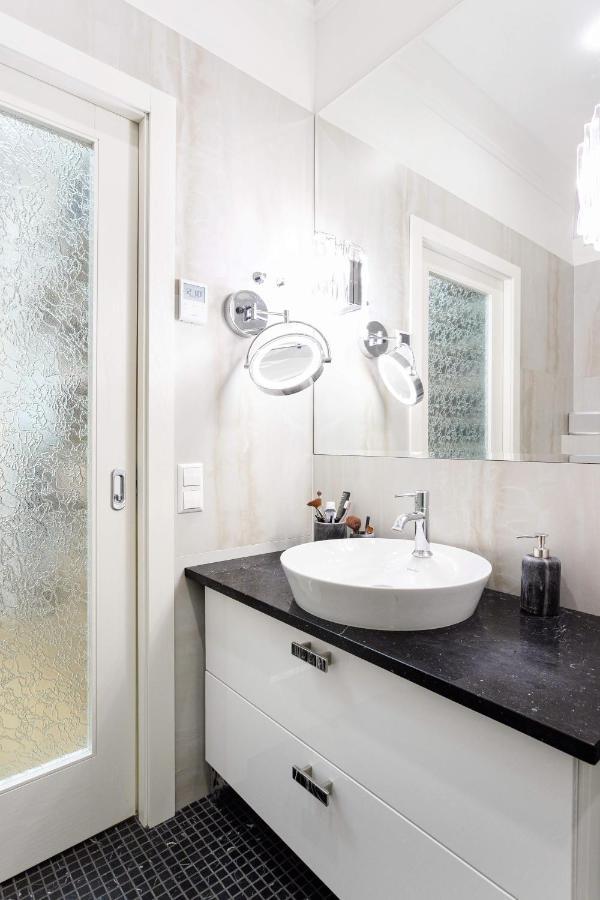 Jogailos Residence Peaceful Old Town Luxury 3 Bdr, 2 Bthr, Free Garage, Top-Speed Wifi Vilnius Luaran gambar